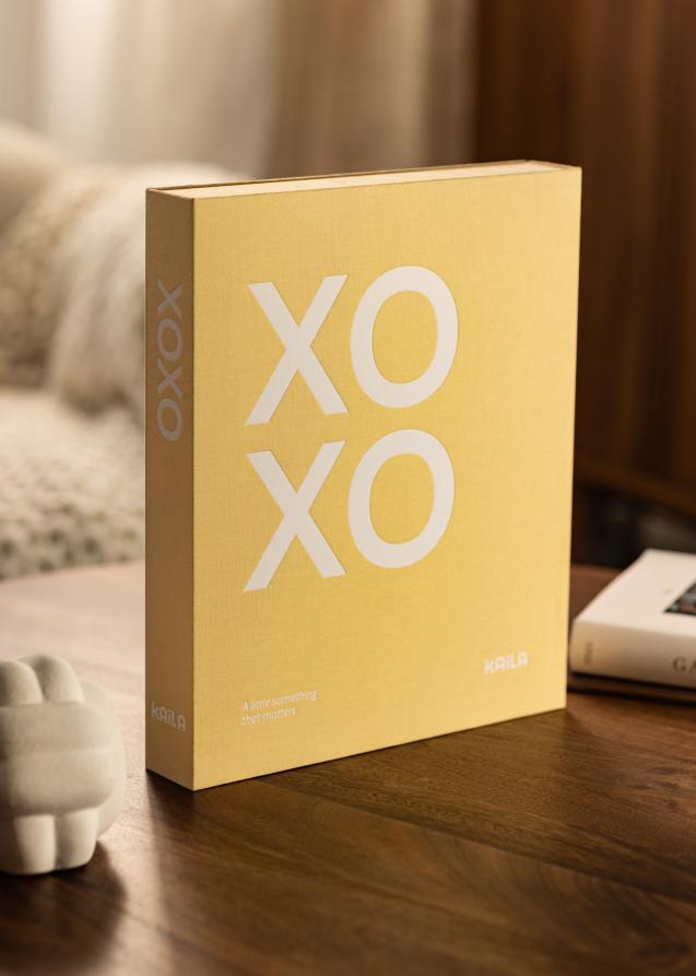 KAILA XOXO Yellow - Coffee Table Photo Álbum (60 Páginas pretas / 30 folhas)