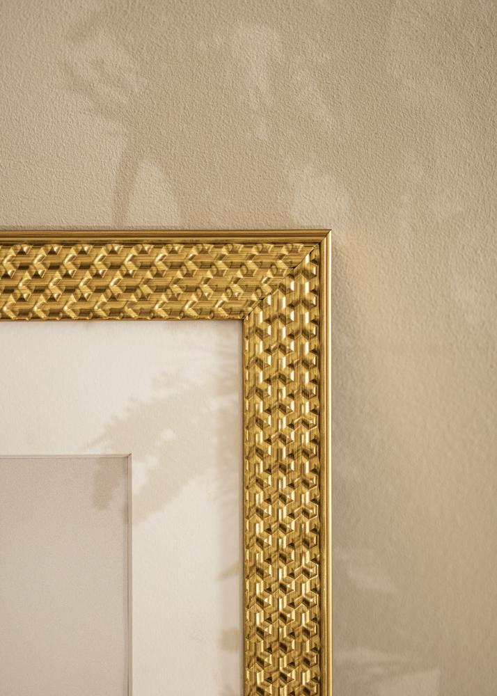 Moldura Grace Dourado 15x20 cm - Passe-partout Branco 11x15 cm