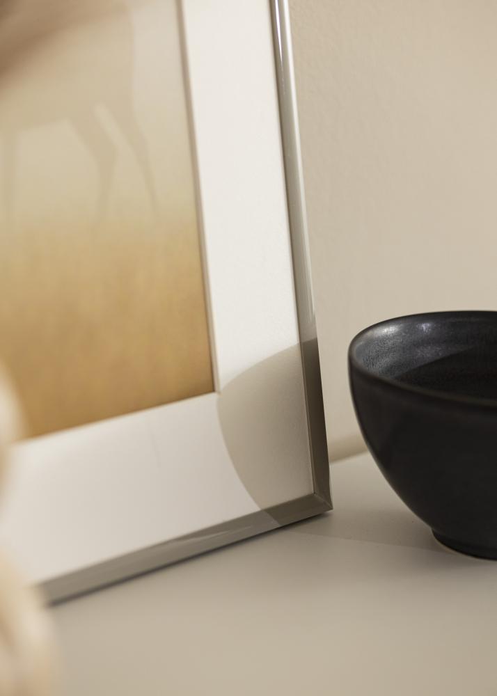 Moldura New Lifestyle cinza terra 15x20 cm - passe-partout Branco 10x15 cm