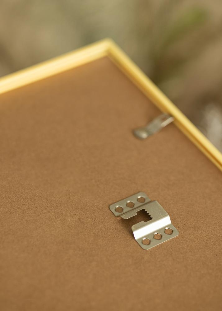 Moldura New Lifestyle Ouro 60x90 cm - passe-partout Branco 50x75 cm