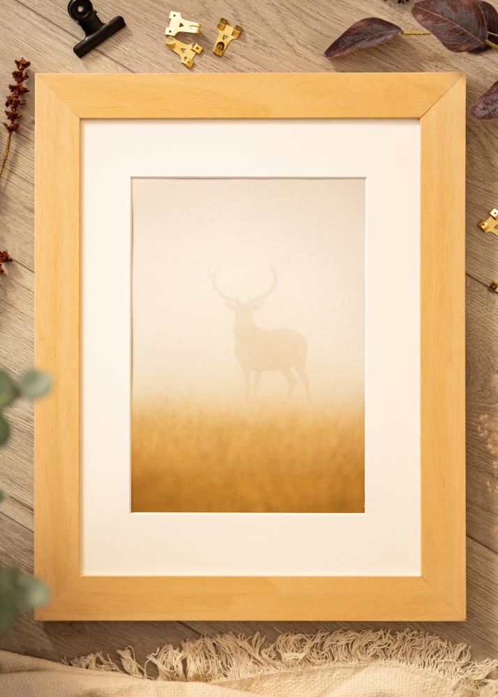 Moldura Juno Madeira 40x50 cm - passe-partout Branco 27,5x37 cm