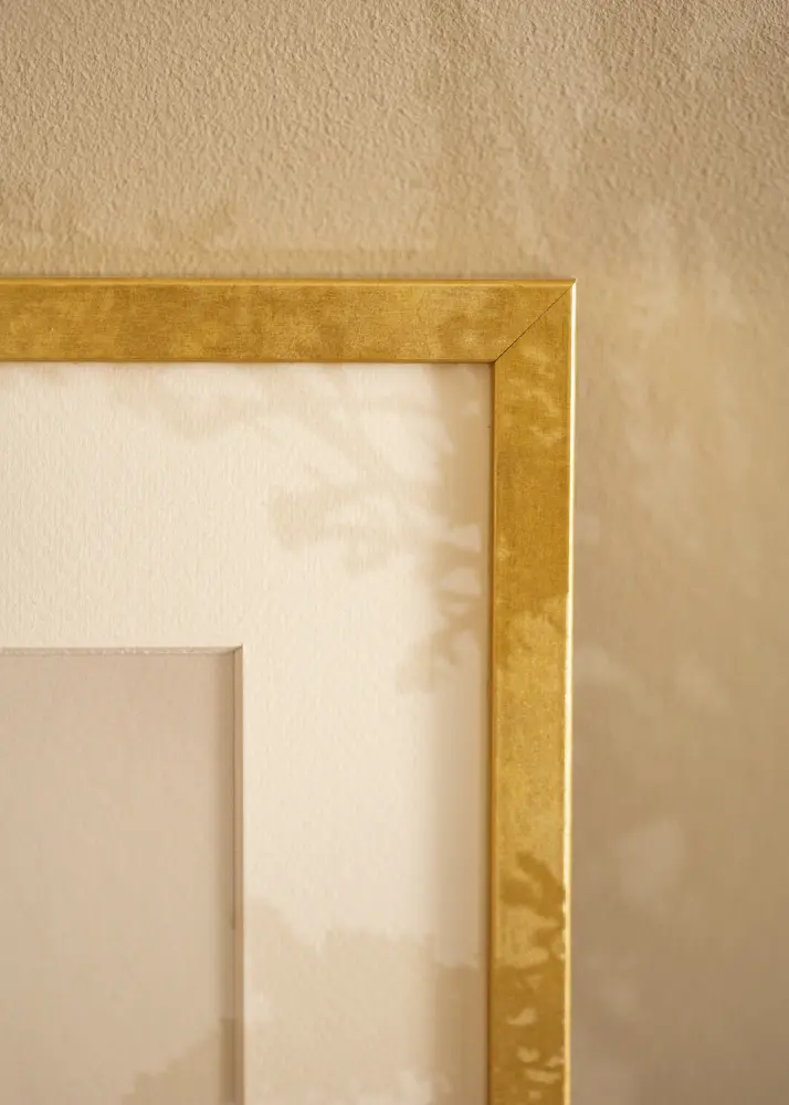 Moldura Ares Ouro 30x40 cm - passe-partout Branco 22x32 cm