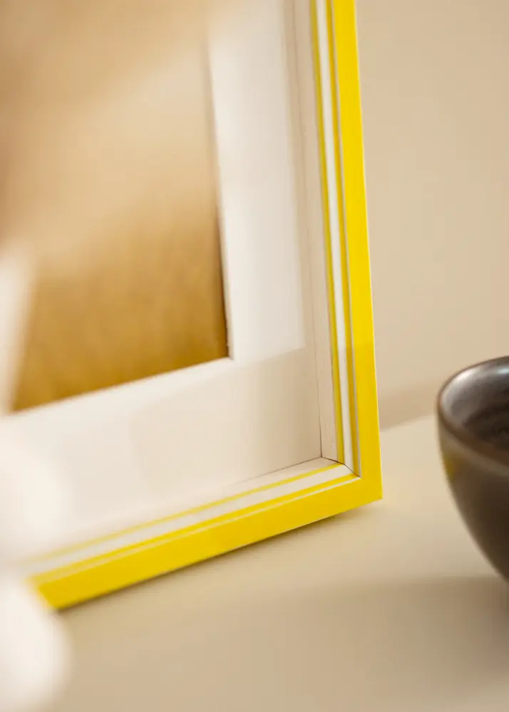 Moldura Diana Amarelo 30x40 cm - passe-partout Branco 21x29,7 cm