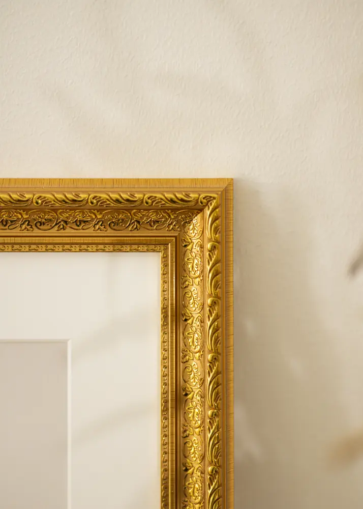 Moldura Ornate Ouro 30x40 cm - passe-partout Branco 21x29,7 cm