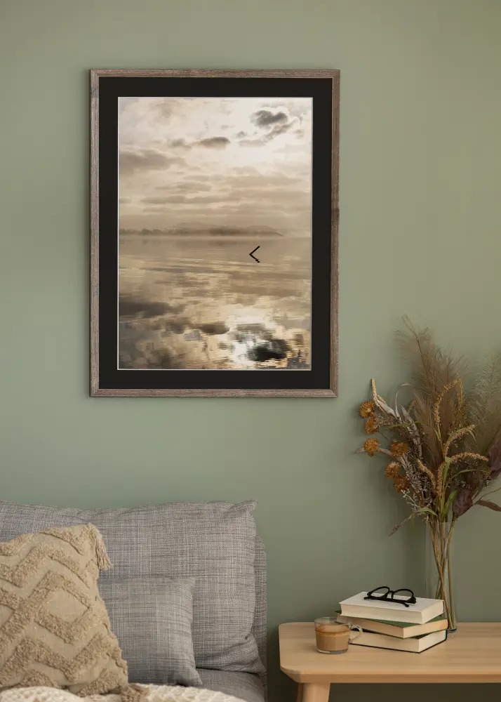 Moldura Fiorito Nogueira 40x60 cm - Passe-partout Preto 32,9x48,3 cm (A3+)