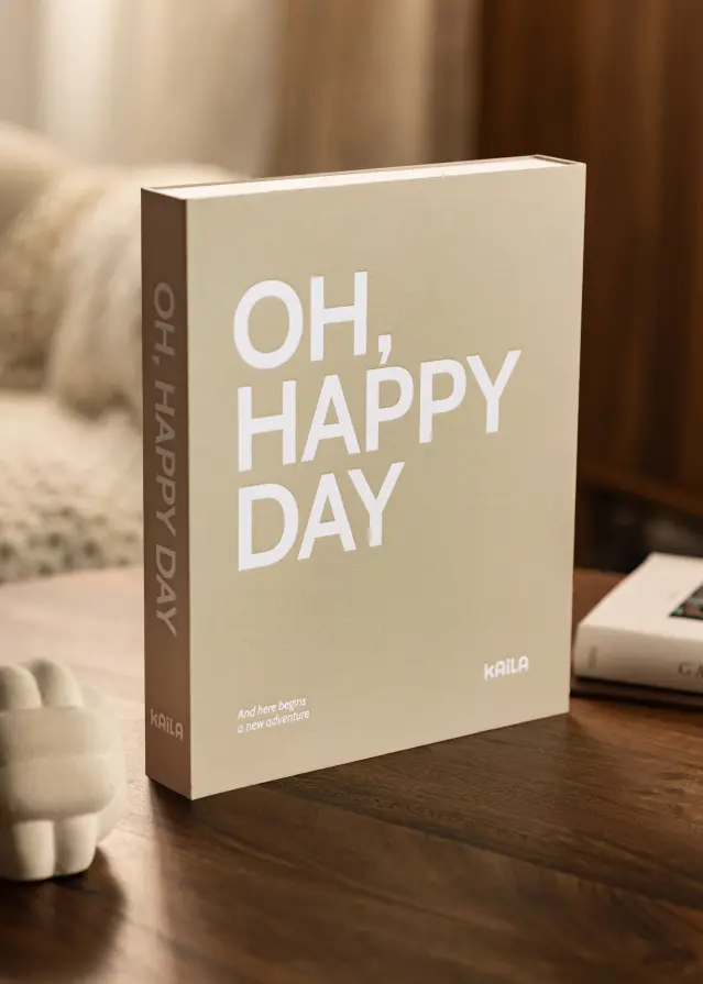 KAILA OH HAPPY DAY Grey - Coffee Table Photo Álbum (60 Preto Páginas)