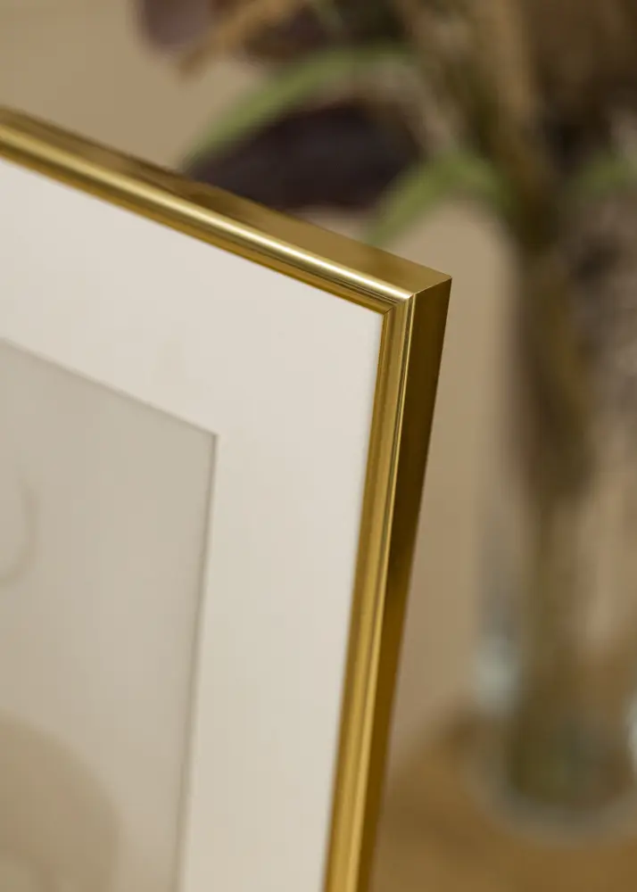 Moldura Victoria Dourado 40x50 cm - Passe-partout Branco 28x35 cm