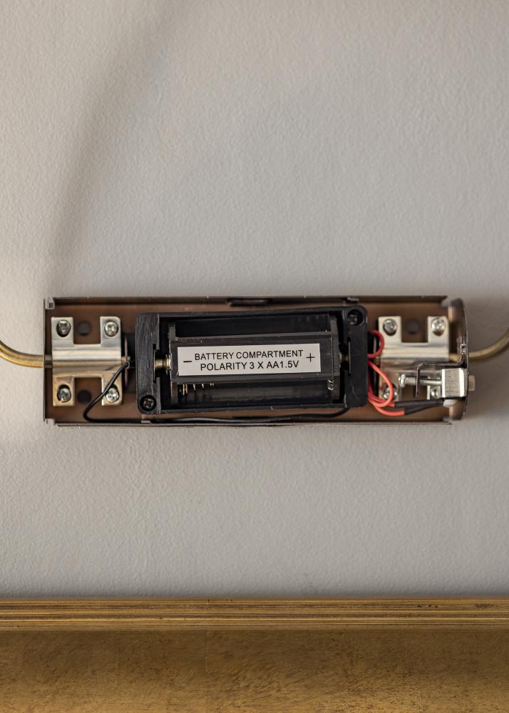 Tommy a pilhas LED 21 cm iluminação - Latão