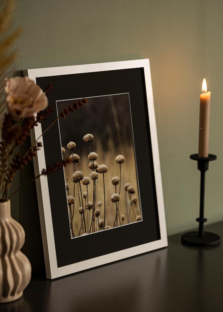 Moldura Selection Branco 70x100 cm - Passe-partout Preto 62x93 cm