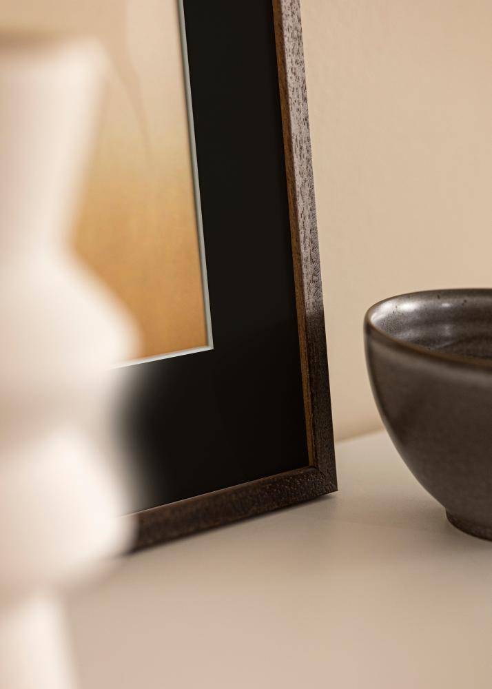 Moldura Edsbyn Nogueira 20x30 cm - Passe-partout Preto 15x21 cm (A5)