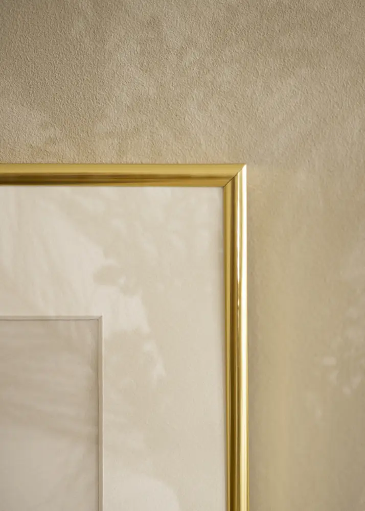 Moldura Victoria Dourado 40x50 cm - Passe-partout Branco 28x35 cm