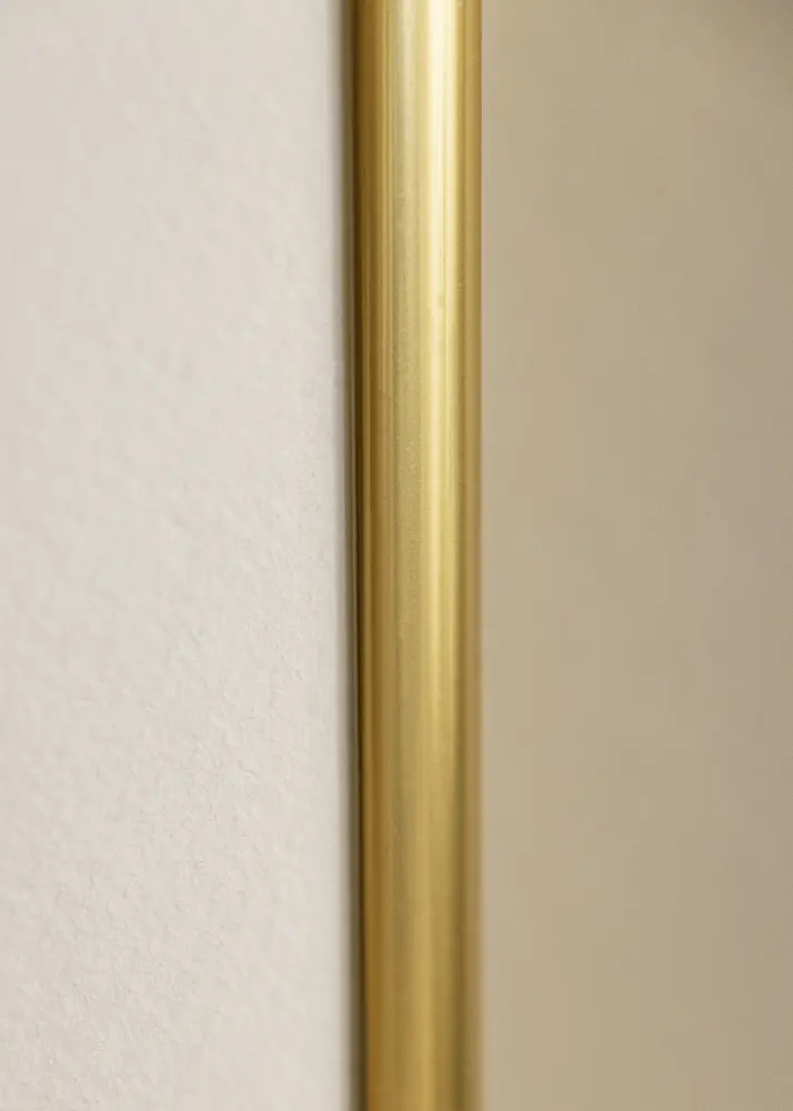 Moldura Victoria Dourado 40x50 cm - Passe-partout Branco 28x35 cm