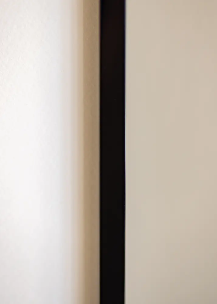Moldura Nielsen Premium Alpha Brilhante Preto - Tamanho personalizável