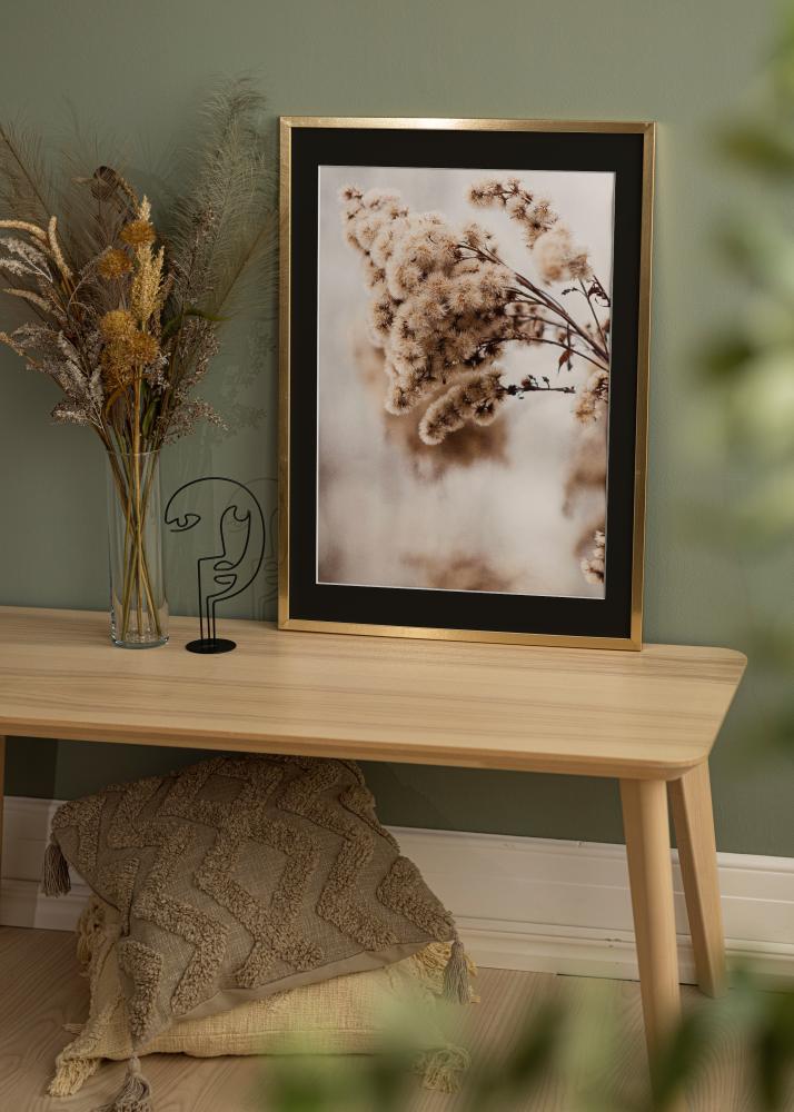 Moldura Trendy Dourado 20x25 cm - Passe-partout Preto 14x18 cm