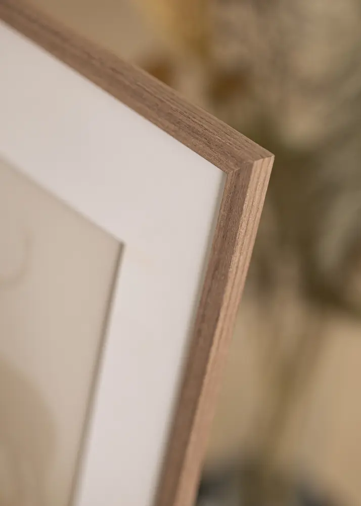 Moldura Edsbyn Nogueira-claro 40x50 cm - Passe-partout Branco 29,7x42 cm (A3)