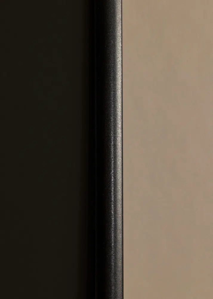 Moldura Visby Preto 70x100 cm - Passe-partout Preto 59,4x84 cm (A1)