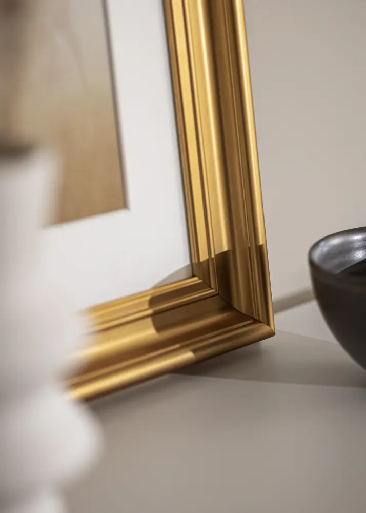Moldura Mora Premium Dourado 32,9x48,3 cm (A3+)