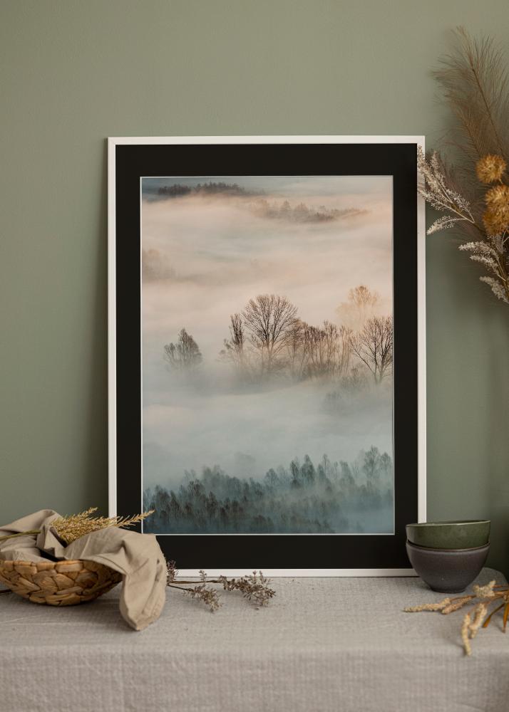 Moldura Kaspar Branco 40x60 cm - Passe-partout Preto 30x50 cm