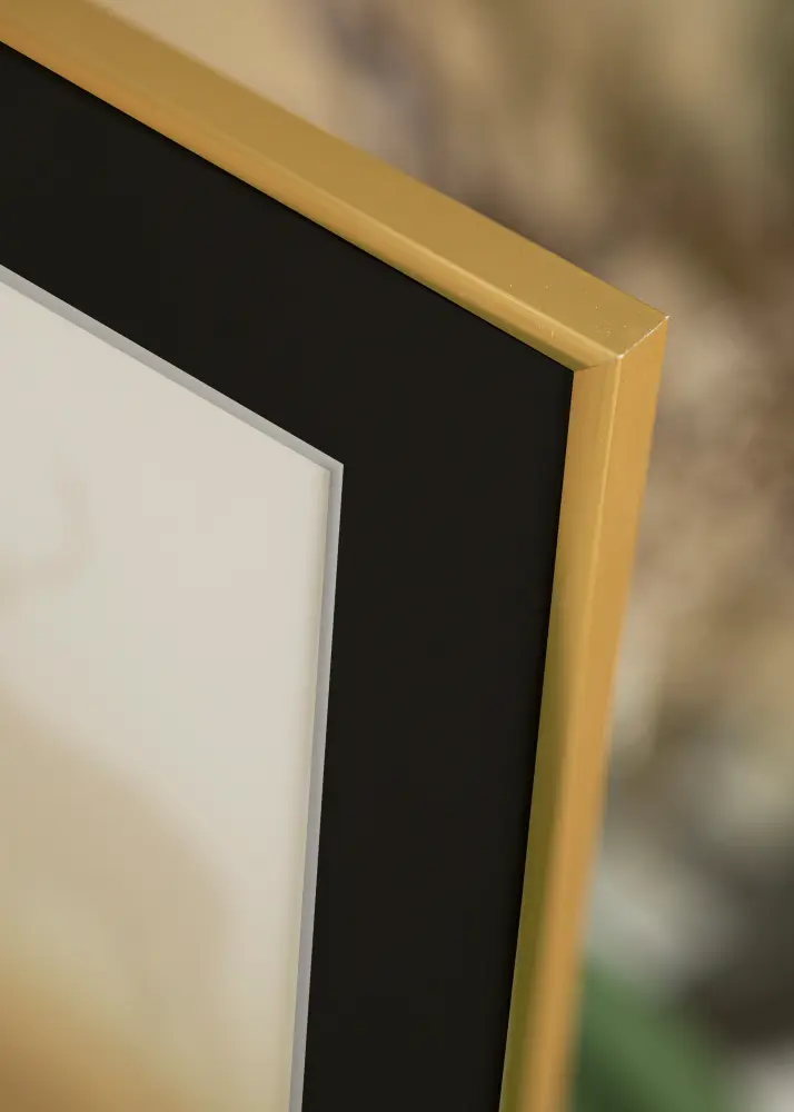 Moldura New Lifestyle Shiny Gold 50x70 cm - Passe-partout Preto 42x59,4 cm (A2)