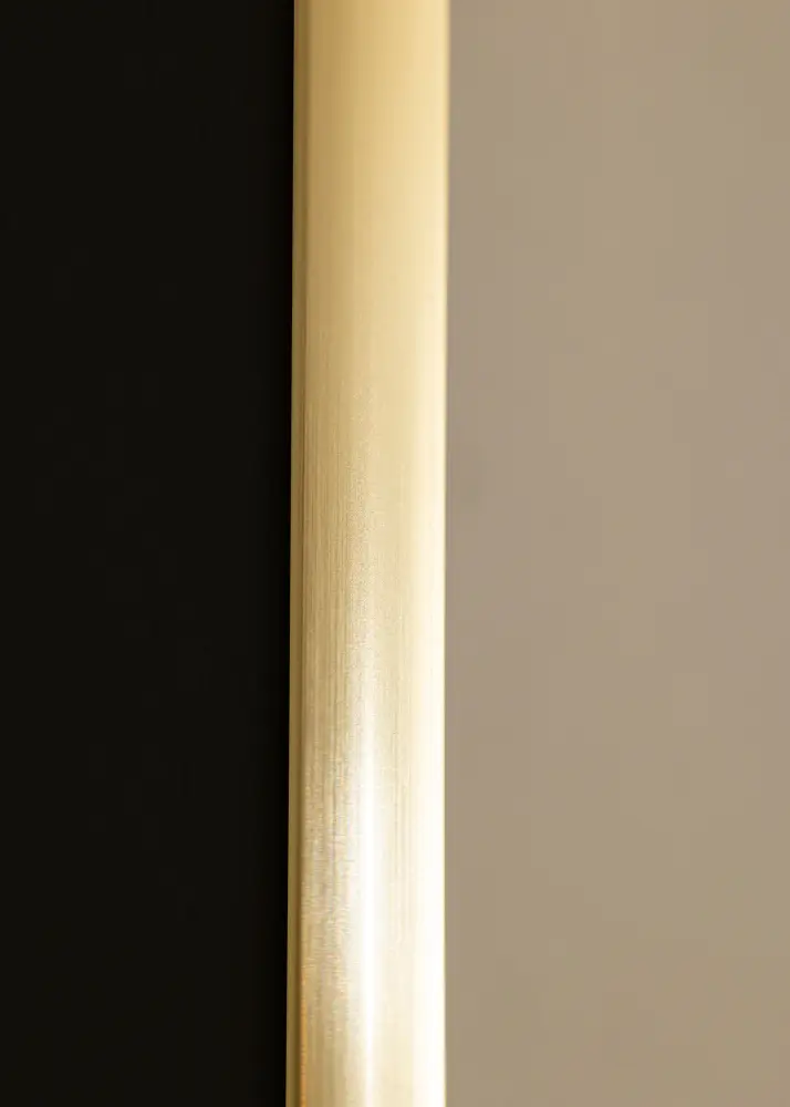 Moldura New Lifestyle Shiny Gold 50x70 cm - Passe-partout Preto 42x59,4 cm (A2)