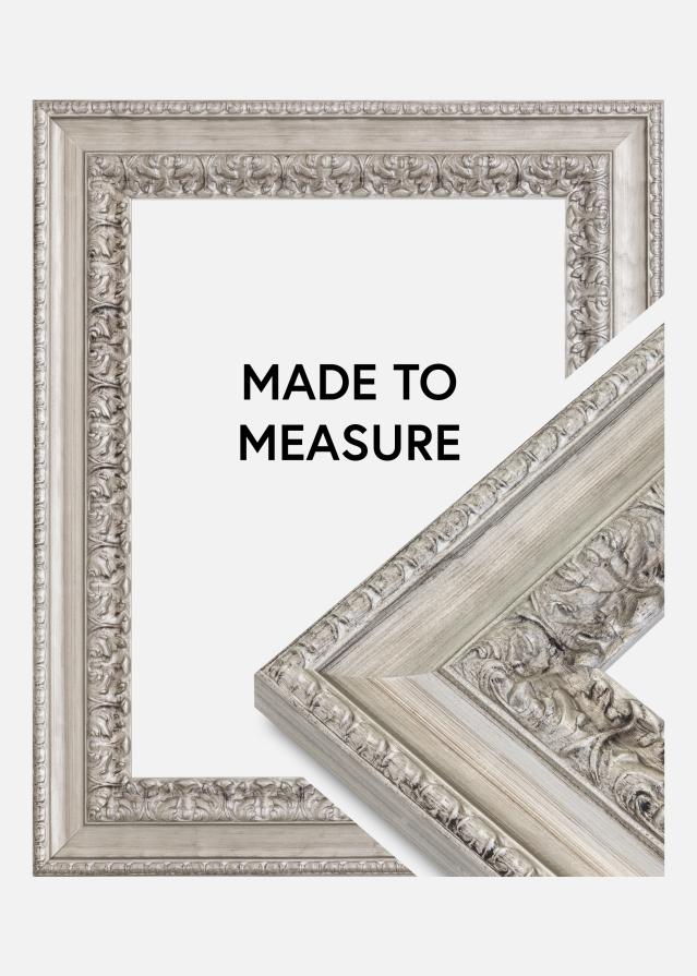Moldura Drottningholm Prateado III - Tamanho personalizável