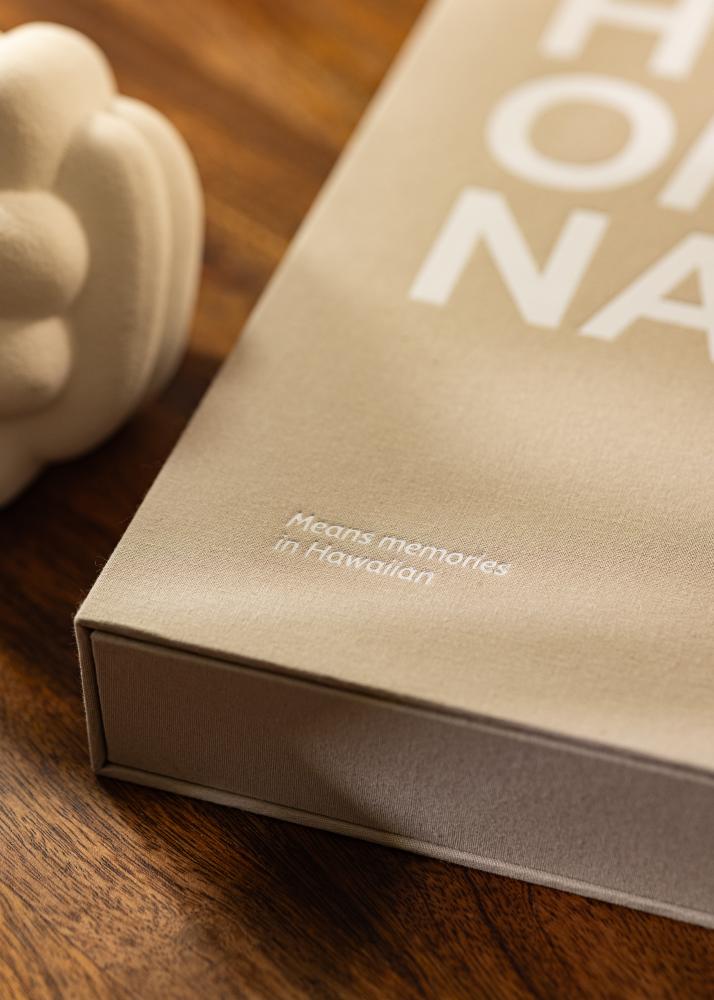 KAILA HO'OMANA'O - Coffee Table Photo Álbum (60 Páginas pretas / 30 folhas)