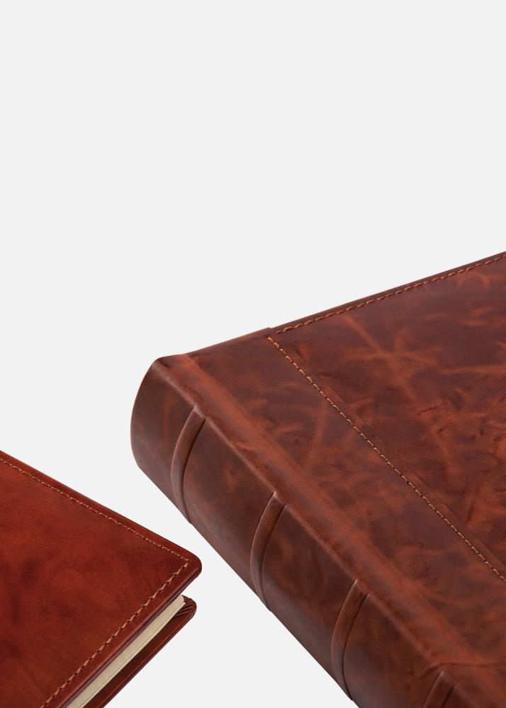 Madrid Álbum Castanho - 30x31 cm (60 Páginas castanhas / 30 folhas)