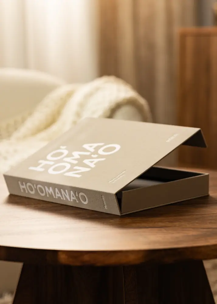 KAILA HO'OMANA'O - Coffee Table Photo Álbum (60 Páginas pretas / 30 folhas)