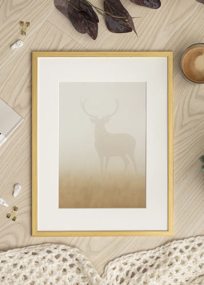 Moldura Edsbyn Dourado 40x50 cm - Passe-partout Branco 29,7x42 cm (A3)