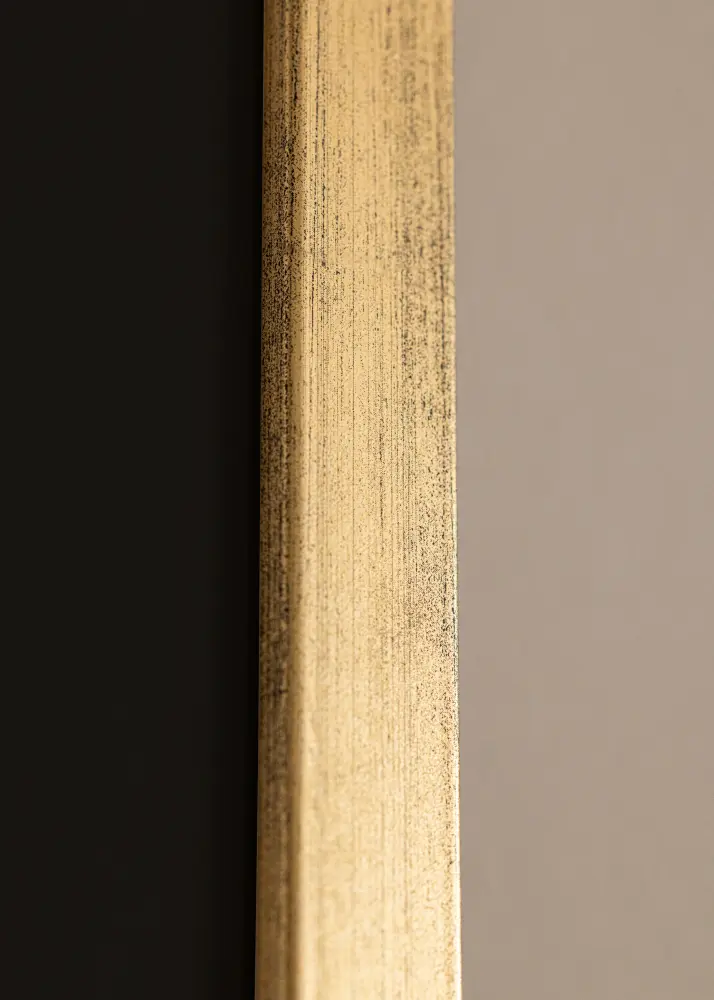 Moldura Stilren Dourado 50x70 cm - Passe-partout Preto 42x59,4 cm (A2)