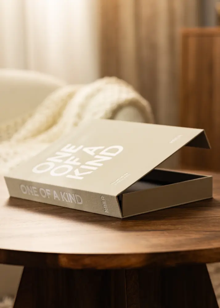KAILA ONE OF A KIND Grey - Coffee Table Photo Álbum (60 Preto Páginas)