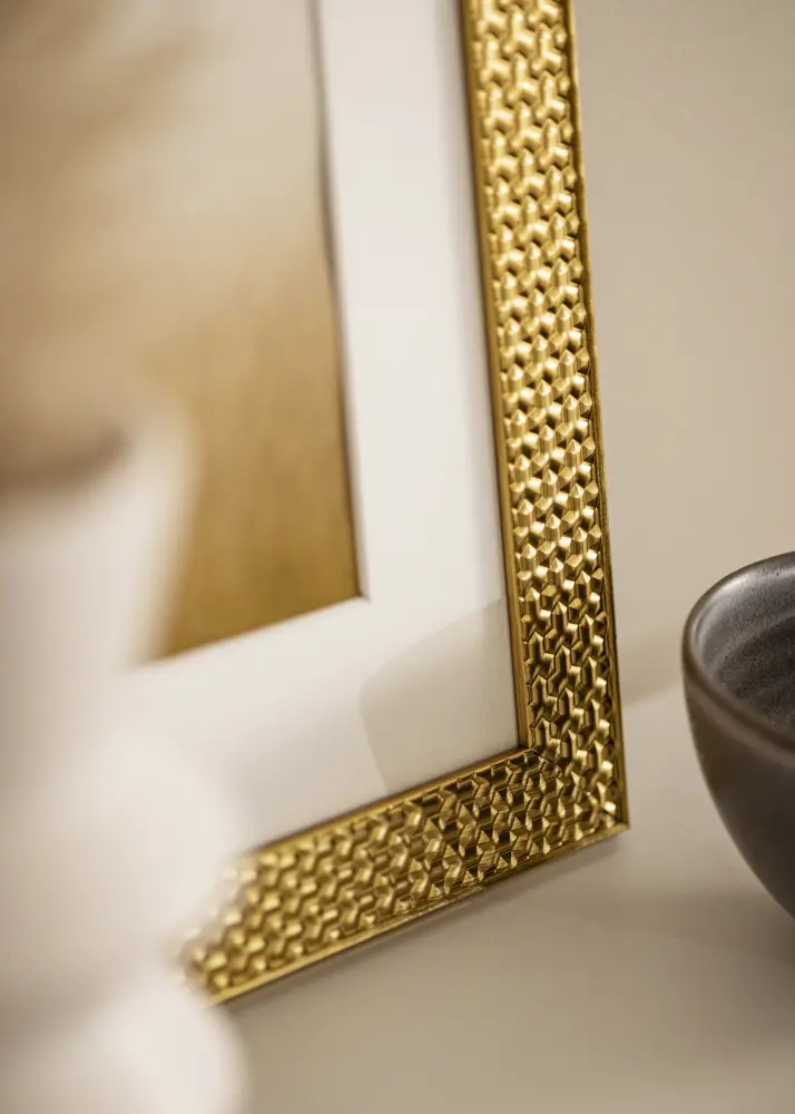 Moldura Grace Dourado 13x18 cm - Passe-partout Branco 7x10 cm