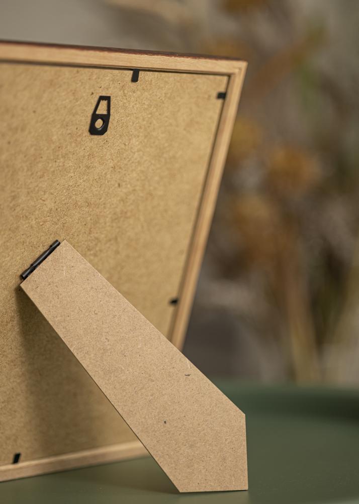 Moldura Horndal Nogueira 13x18 cm - Passe-partout Branco 7x10 cm