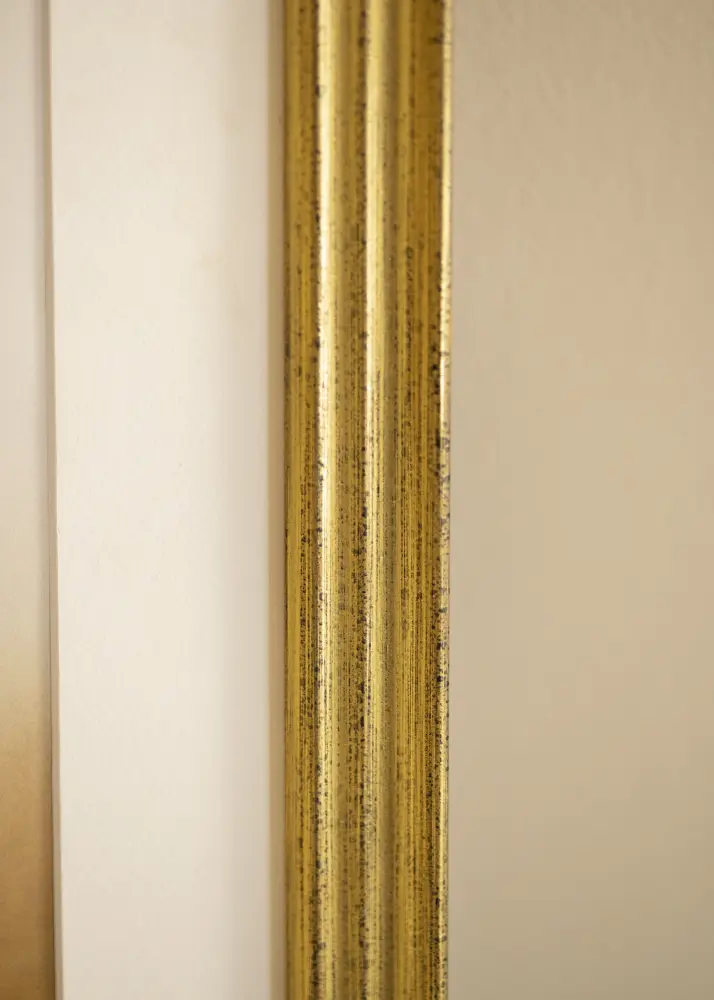 Moldura Heby Dourado - Tamanho personalizável