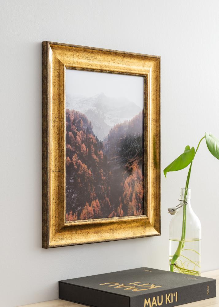 Moldura Saltsjöbaden Dourado 35x50 cm - Passe-partout Branco 25x35 cm