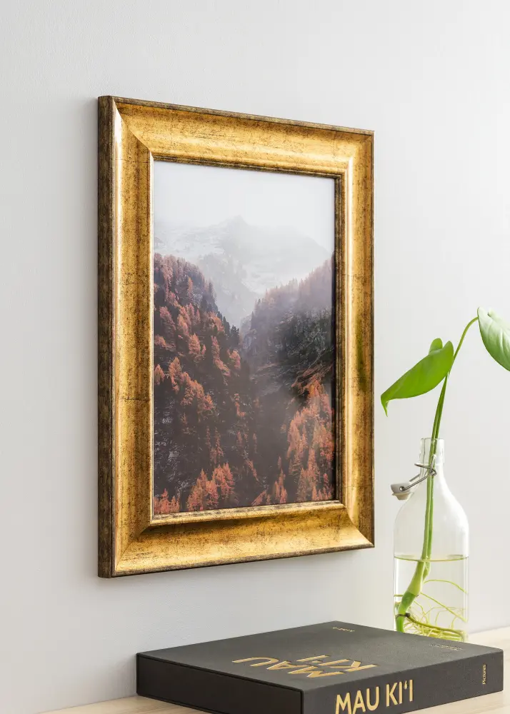 Moldura Saltsjöbaden Dourado 30x40 cm - Passe-partout Branco 20x30 cm