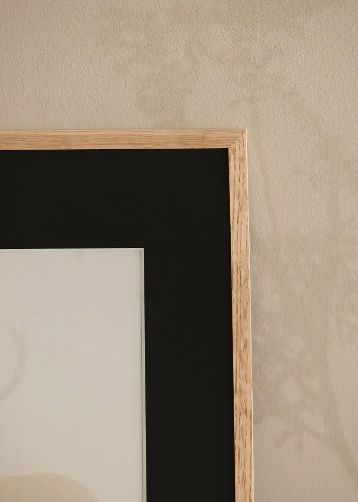 Moldura Carvalho Fino 30x40 cm - Passe-partout Preto 21x29,7 cm (A4)