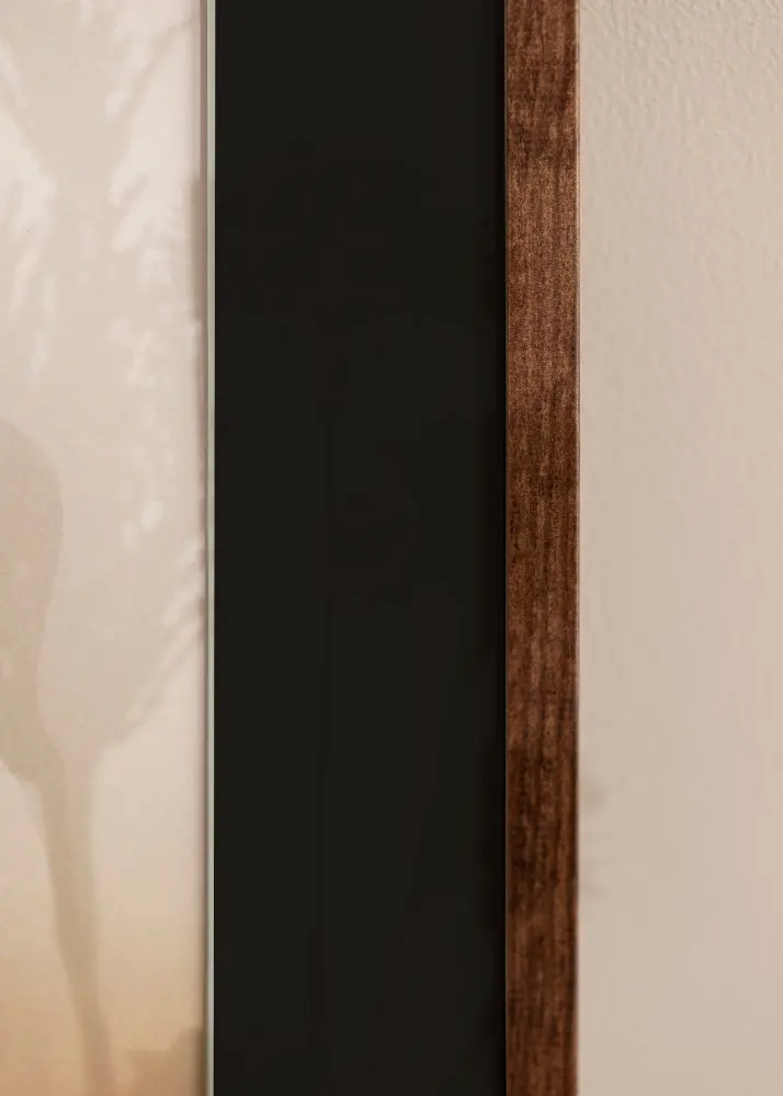 Moldura Galant Nogueira 50x70 cm - Passe-partout Preto 33x56 cm