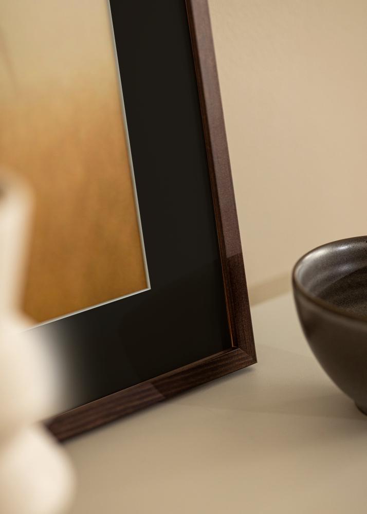 Moldura E-Line Nogueira 30x40 cm - Passe-partout Preto 21x29,7 cm (A4)