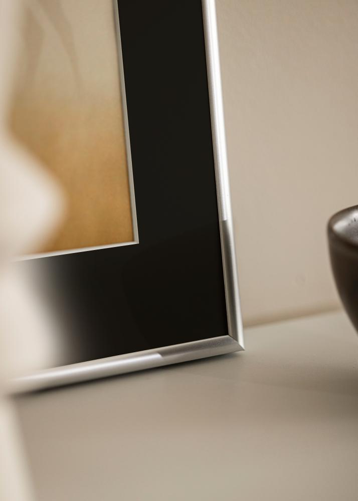 Moldura Victoria Prateado 40x50 cm - Passe-partout Preto 30x40 cm