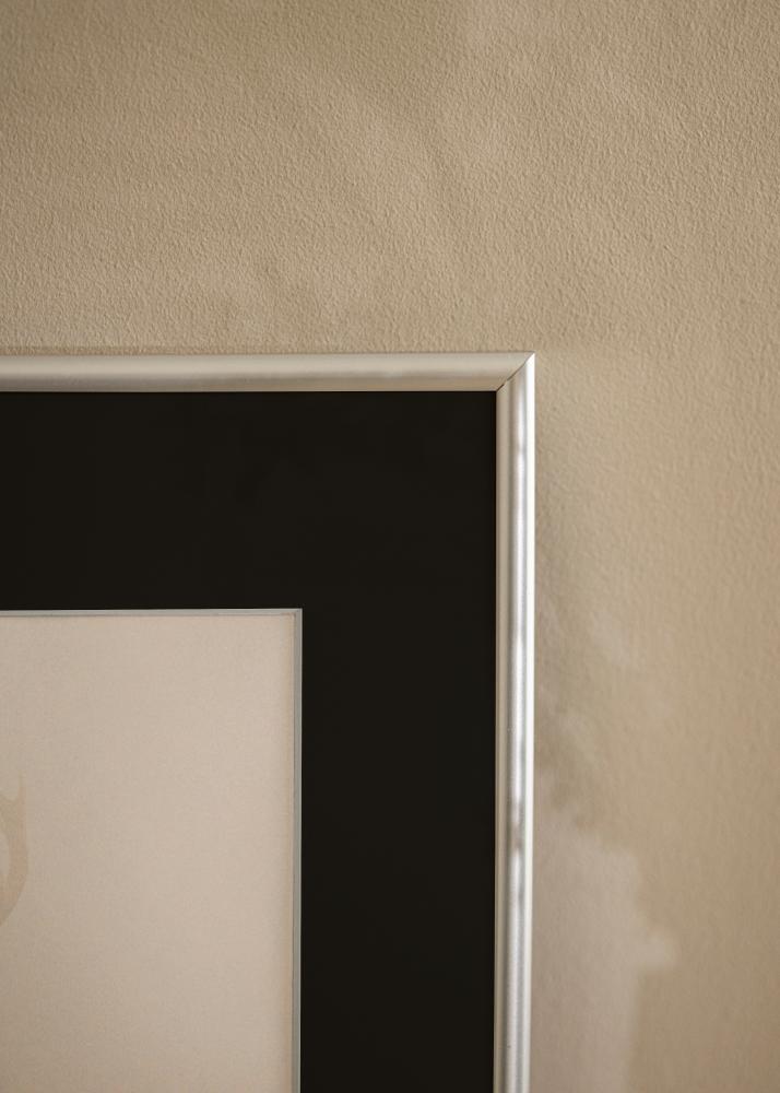 Moldura Victoria Prateado 40x50 cm - Passe-partout Preto 30x40 cm