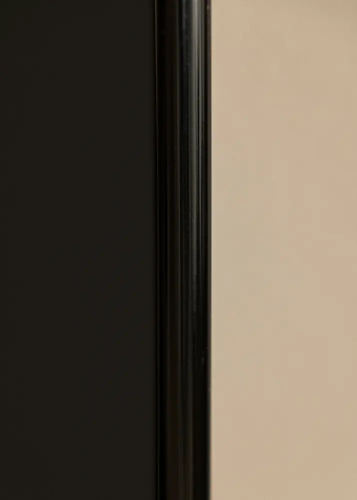 Moldura Victoria Preto 40x50 cm - Passe-partout Preto 28x35 cm