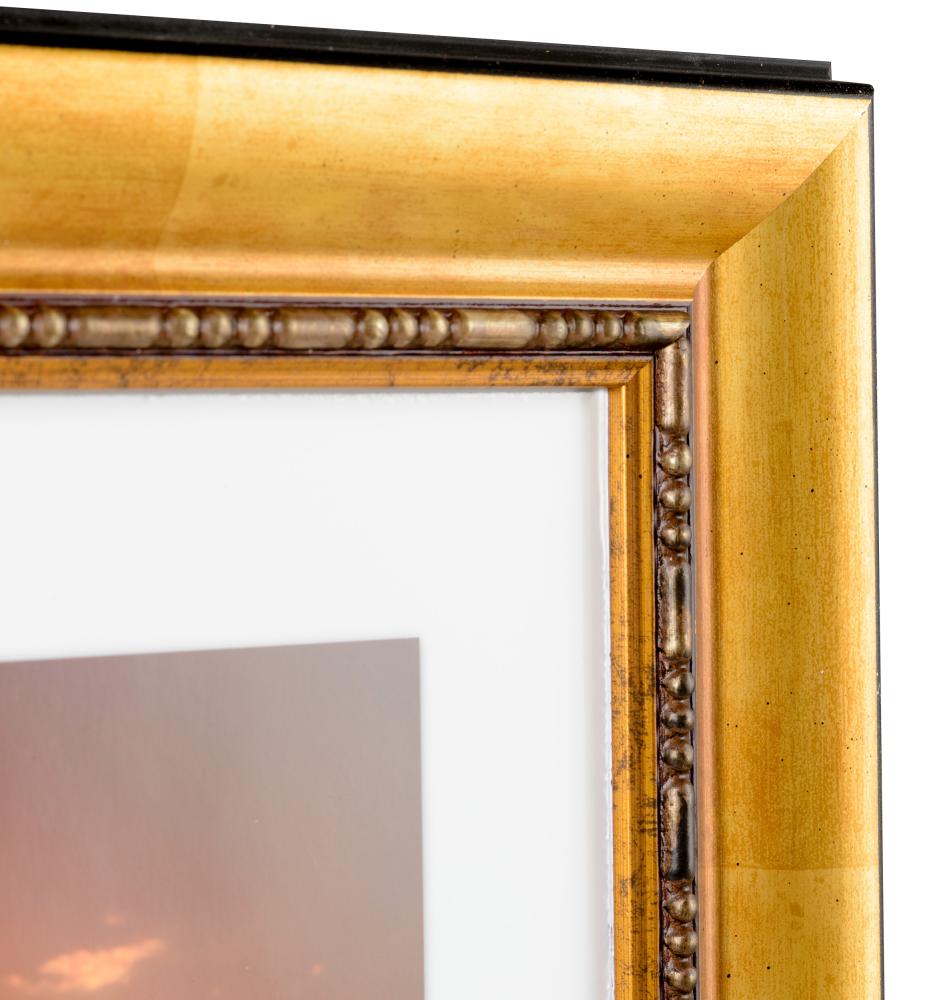 Moldura un.acy Dourado - Tamanho personalizável