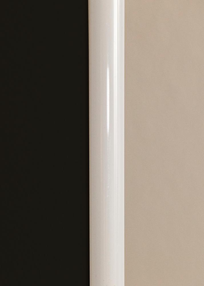 Moldura Victoria Branco 13x18 cm - Passe-partout Preto 9x12 cm