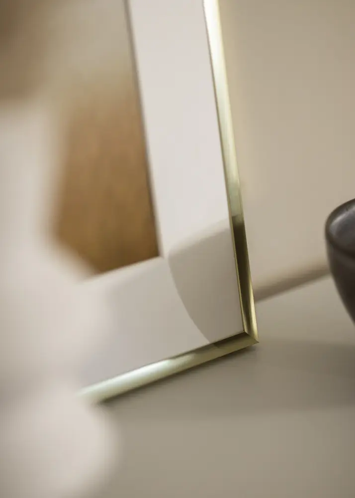 Moldura Póster Frame Aluminum Gold 60x80 cm - Passe-partout Branco 50x70 cm