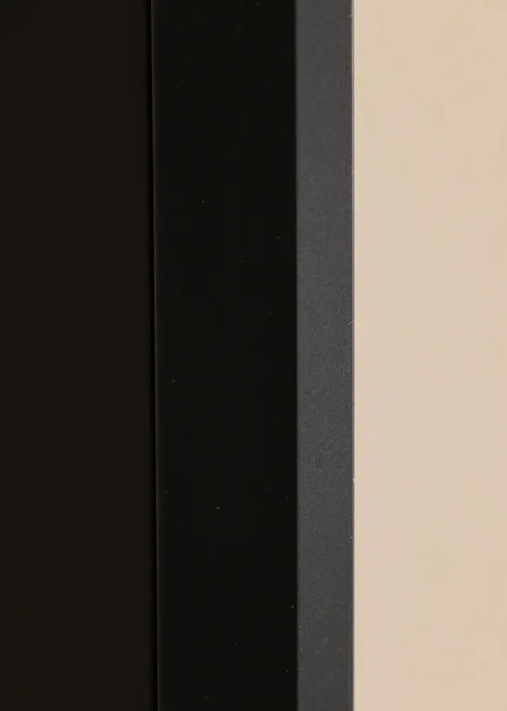 Moldura Globe Preto 20x30 cm - Passe-partout Preto 15x22 cm