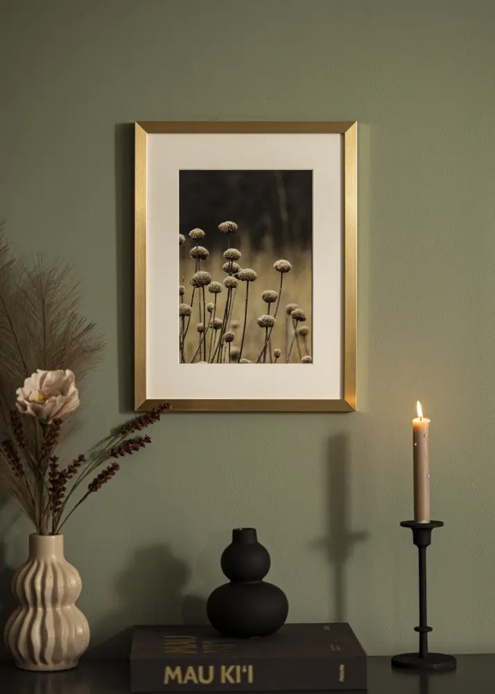 Moldura Selection Dourado 40x50 cm - Passe-partout Branco 29,7x42 cm (A3)