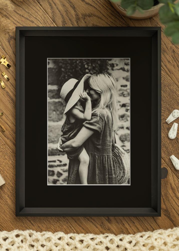 Moldura Globe Preto 24x30 cm - Passe-partout Preto 7x9 inches