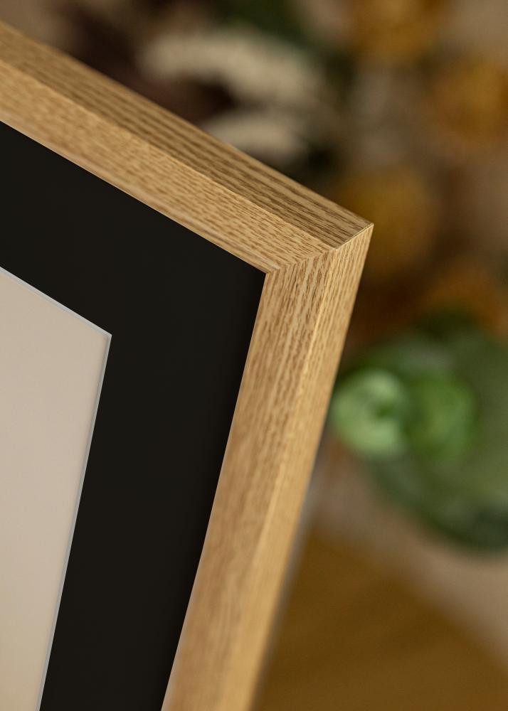 Moldura Selection Carvalho 70x100 cm - Passe-partout Preto 62x93 cm