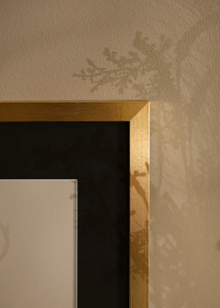 Moldura Selection Dourado 15x20 cm - Passe-partout Preto 4x5 inches